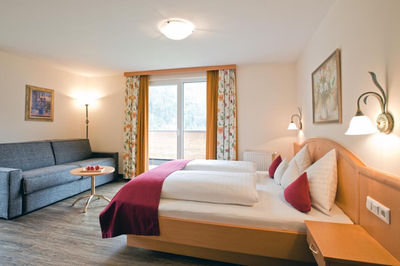 Hotel Truyenhof Риед им Оберинтал Екстериор снимка