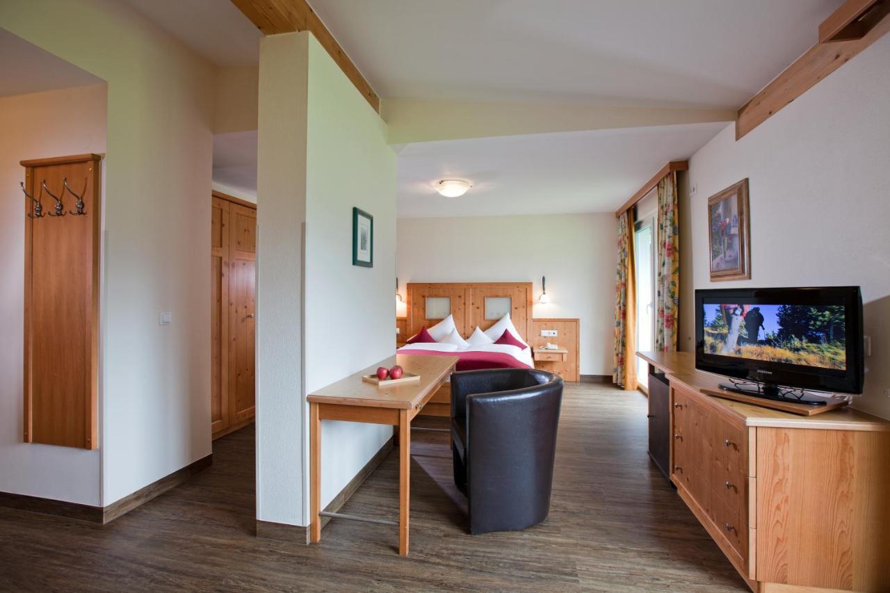 Hotel Truyenhof Риед им Оберинтал Екстериор снимка