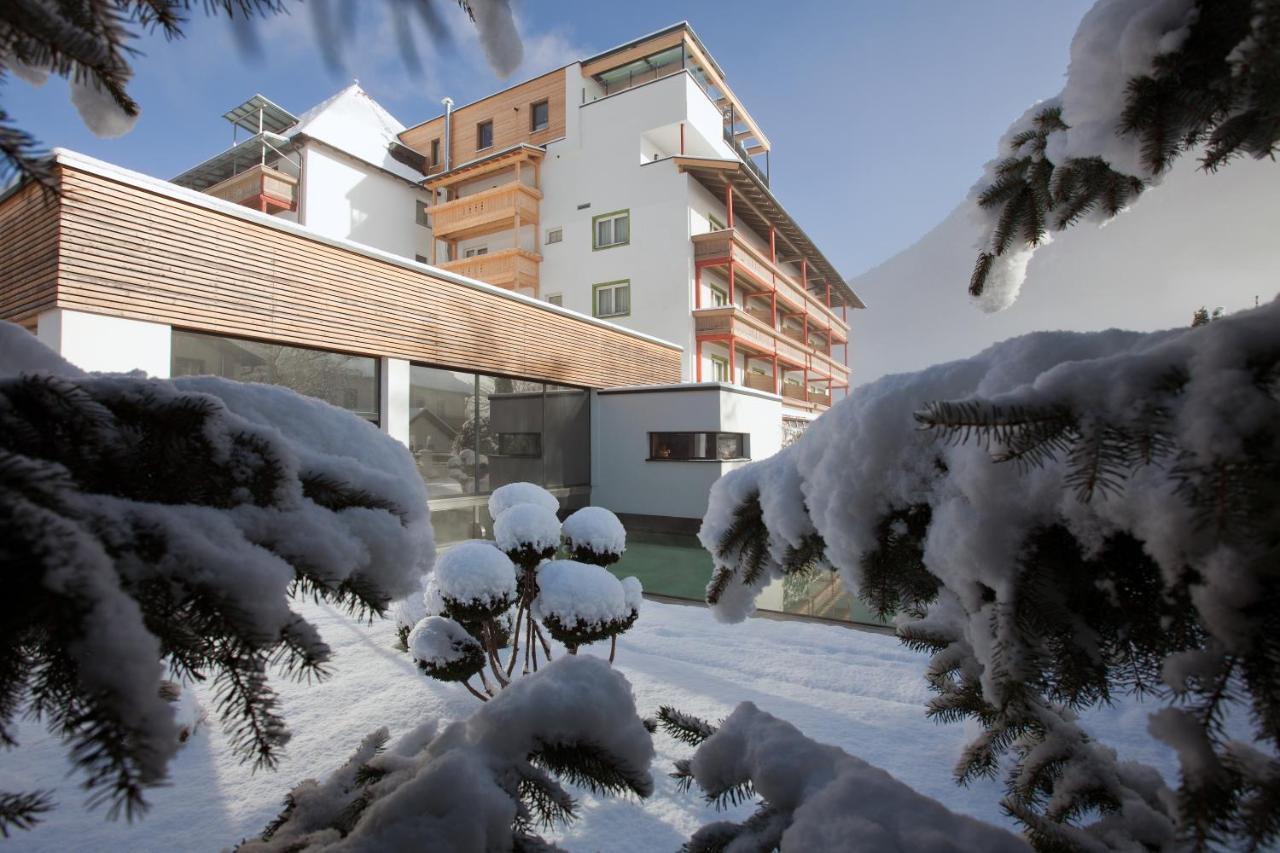 Hotel Truyenhof Риед им Оберинтал Екстериор снимка