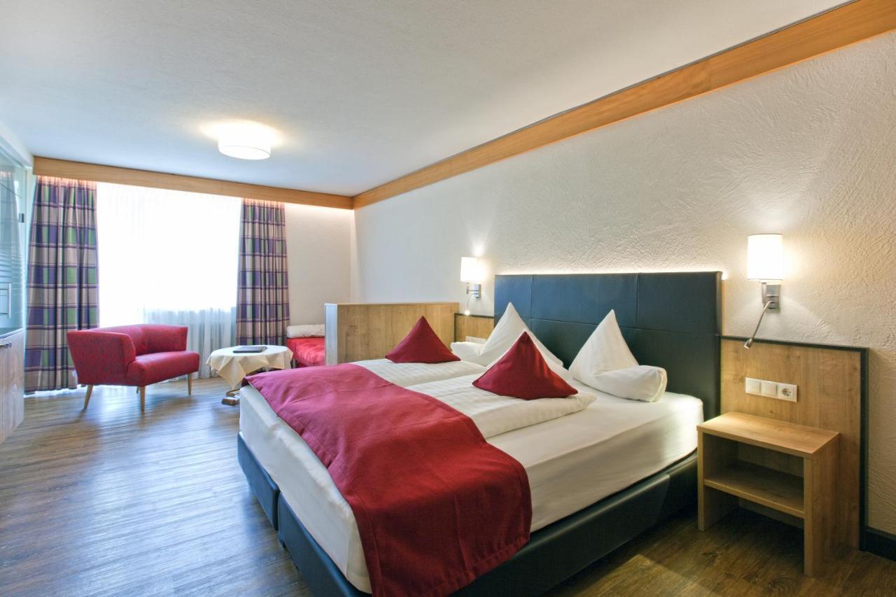 Hotel Truyenhof Риед им Оберинтал Екстериор снимка